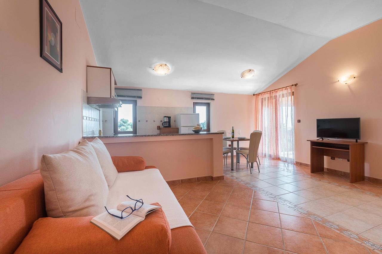 Apartments Villa Tre Marie 罗维尼 外观 照片