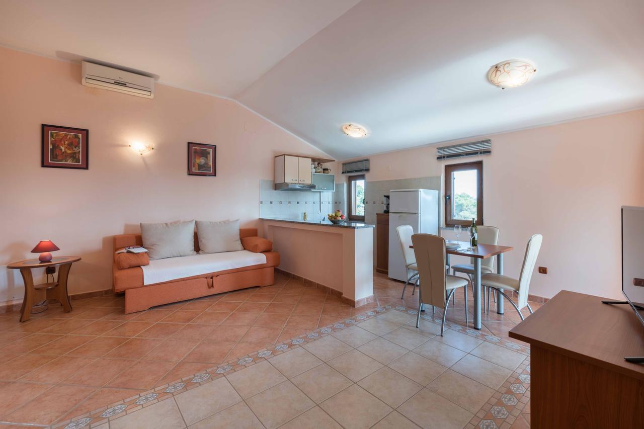 Apartments Villa Tre Marie 罗维尼 外观 照片
