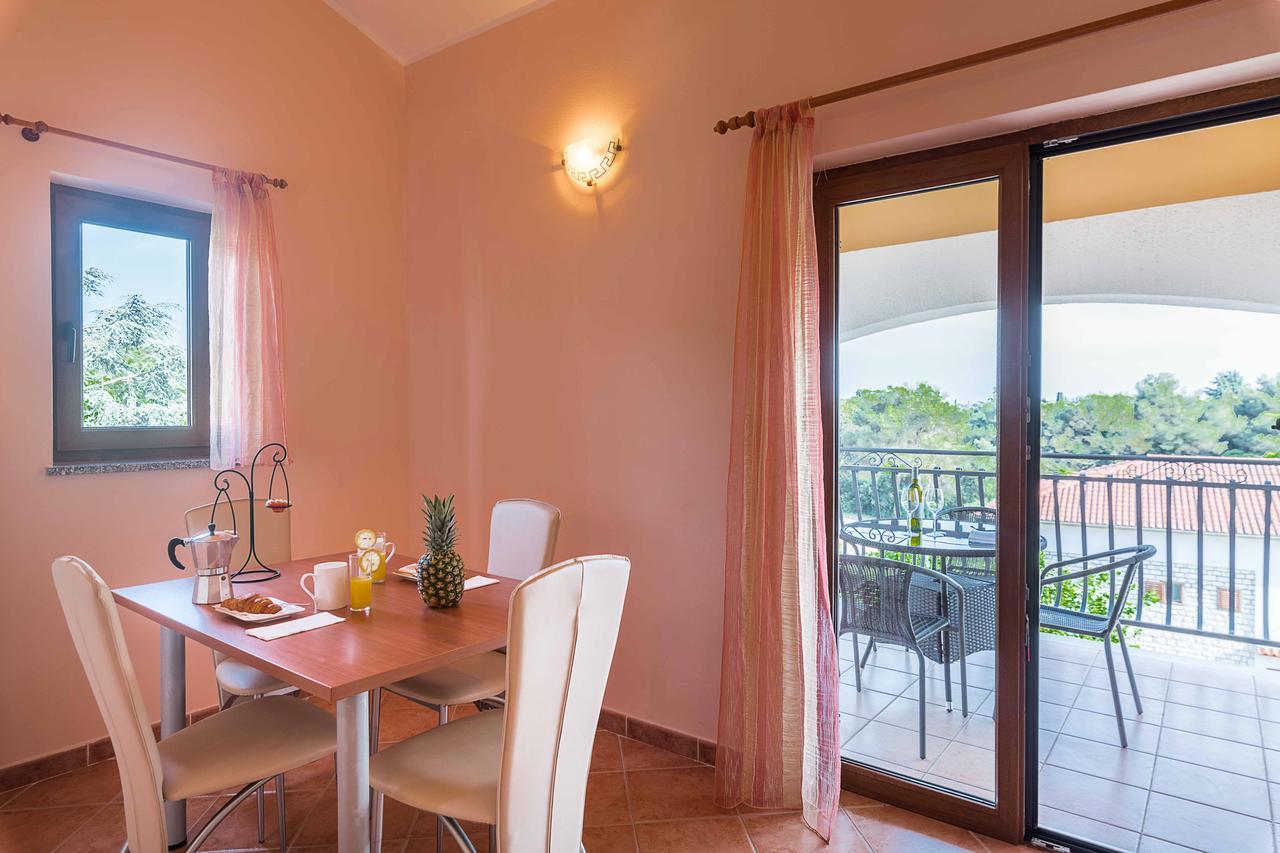 Apartments Villa Tre Marie 罗维尼 外观 照片
