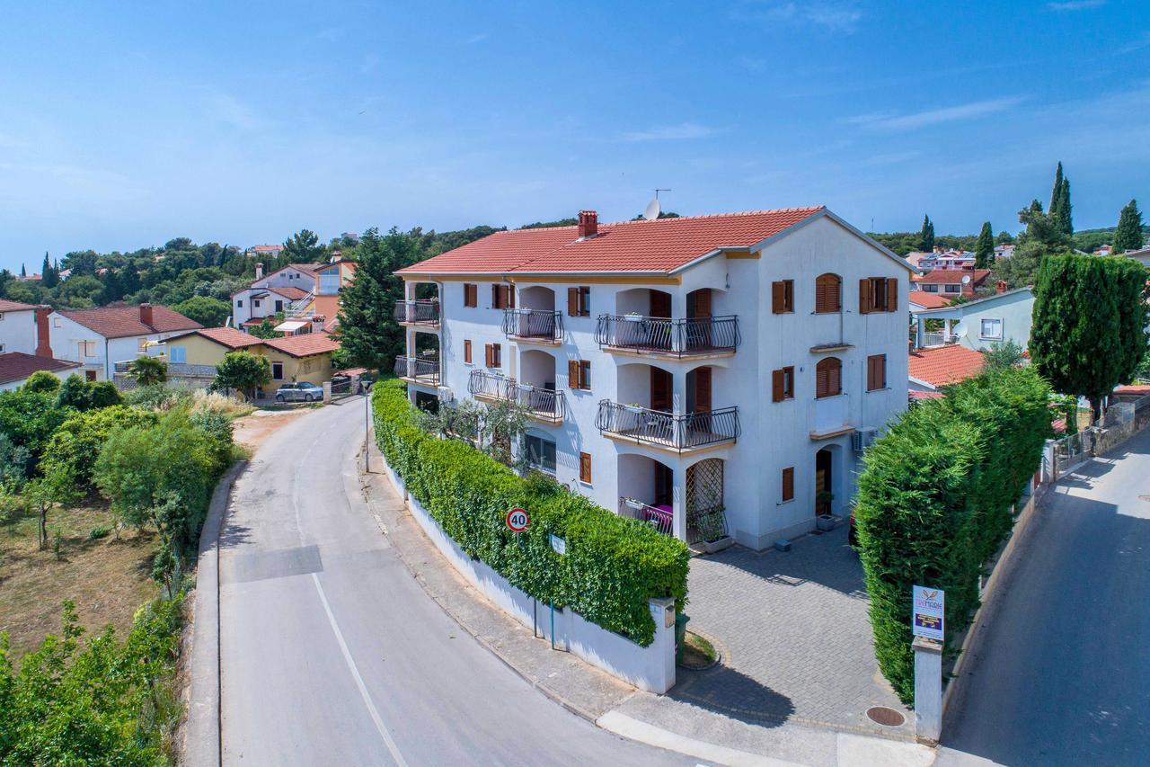 Apartments Villa Tre Marie 罗维尼 外观 照片